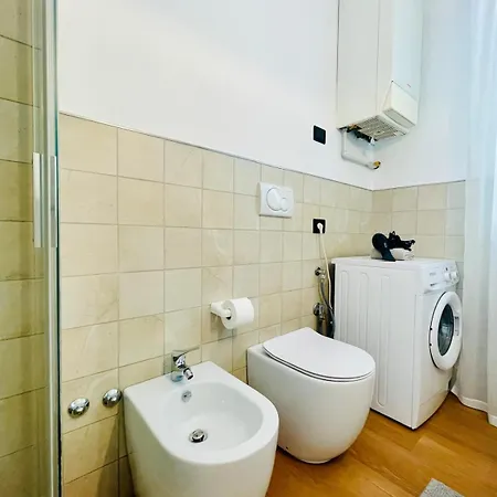 Elegante A Due Passi Dal Centro アパート *